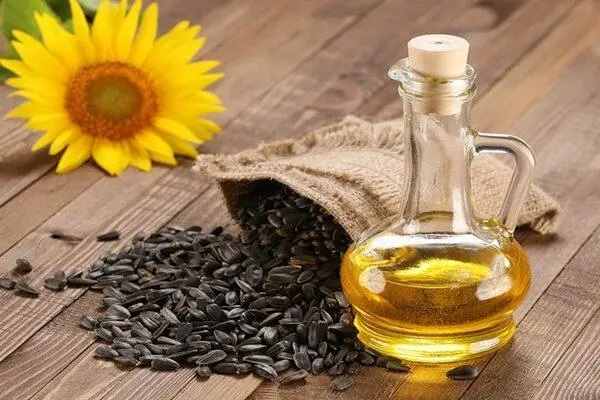 Cách Sử Dụng Dầu Ăn Hoa Hướng Dương Trong Nấu Ăn 15 Tránh nấu ở nhiệt độ quá cao