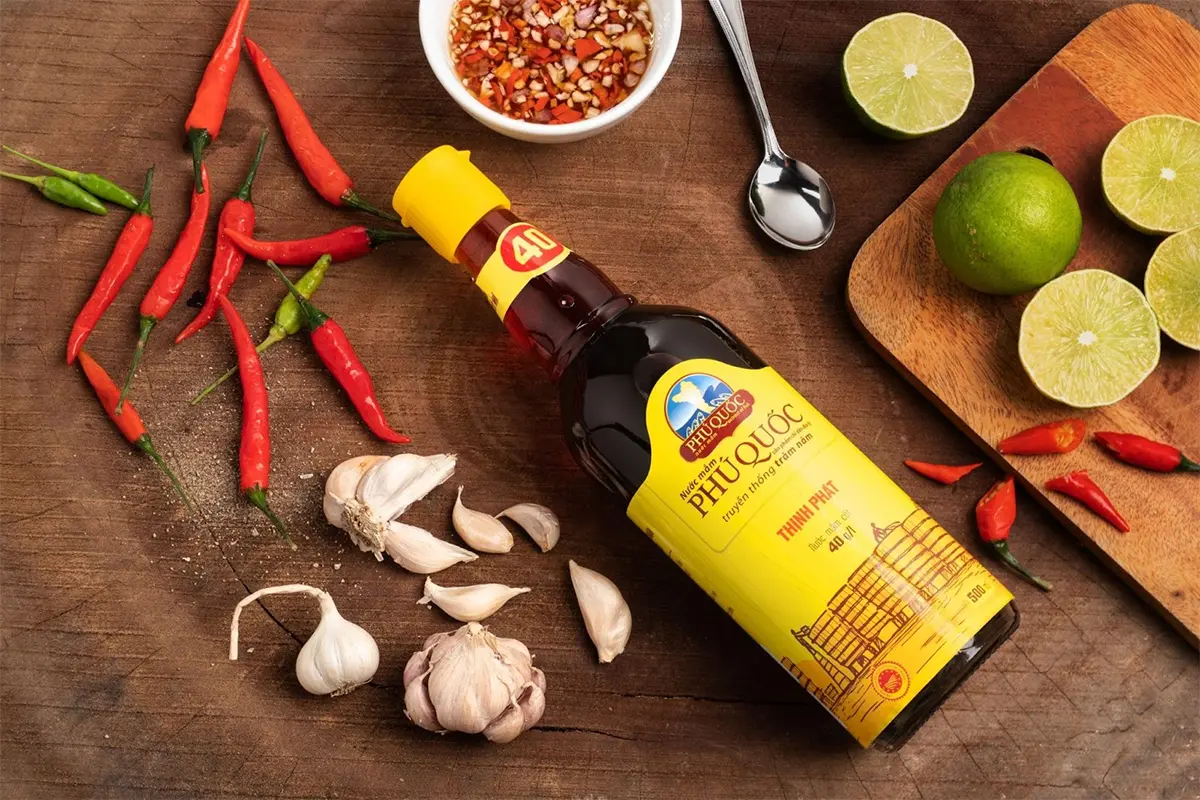 Nước Mắm Truyền Thống - Vị ngon không thể cưỡng 15 Nước mắm Phú Quốc mang nét đặc trưng cho hương vị nước mắm truyền thống